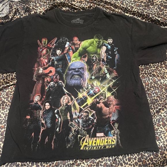 Disney World Tops - Avengers Disney Crop Top Graphic Tee